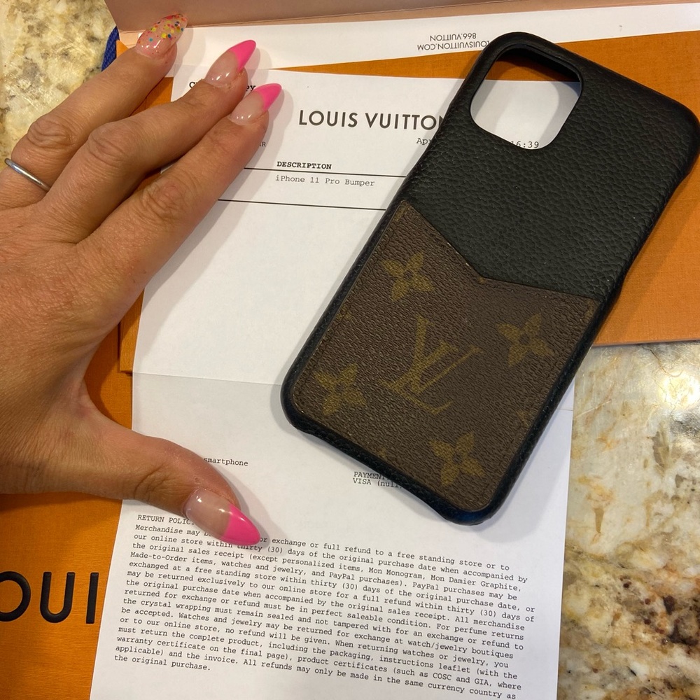 Louis Vuitton 11 pro bumper case